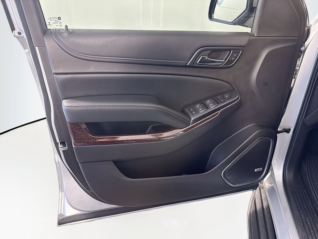 Thumbnail: 2015 GMC Yukon - 25