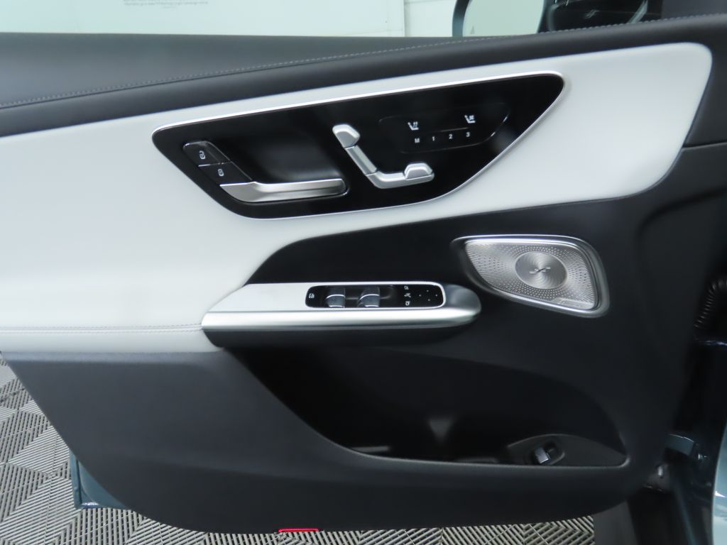 Thumbnail: 2026 Mercedes-Benz GLC - 26