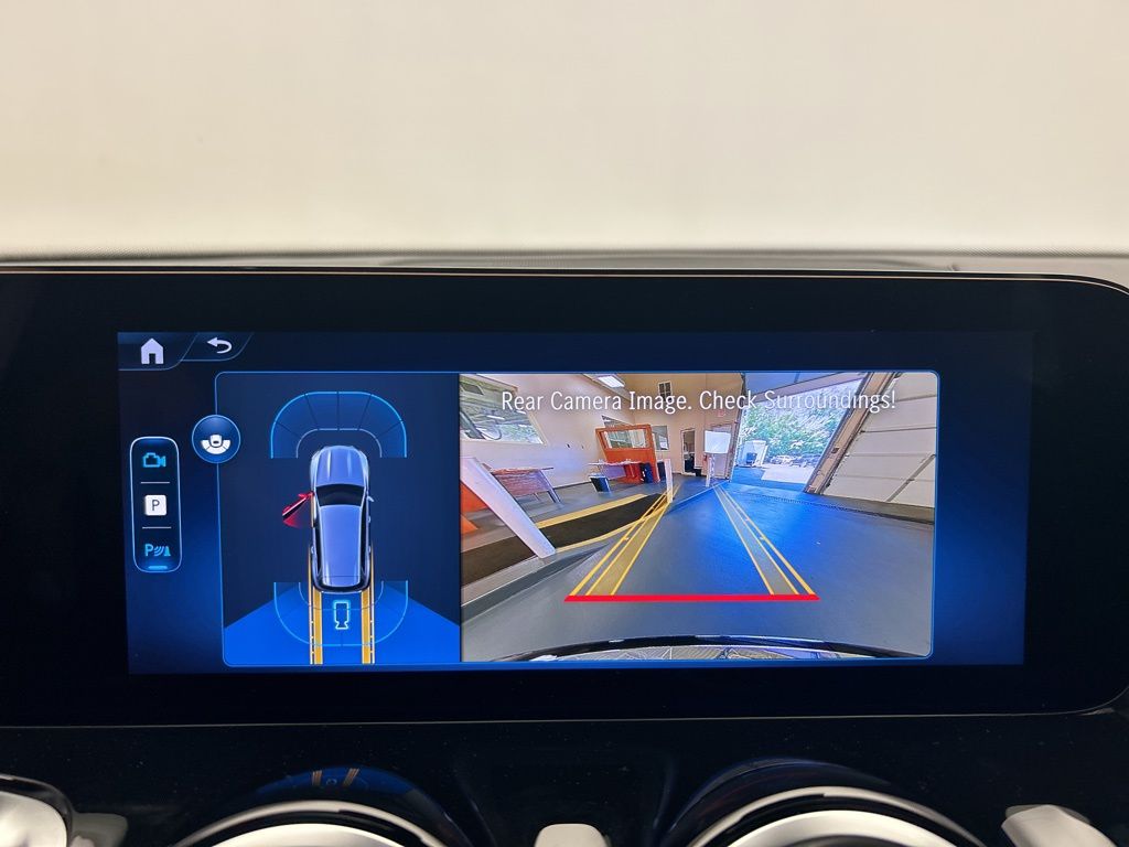 Thumbnail: 2026 Mercedes-Benz GLB - 19