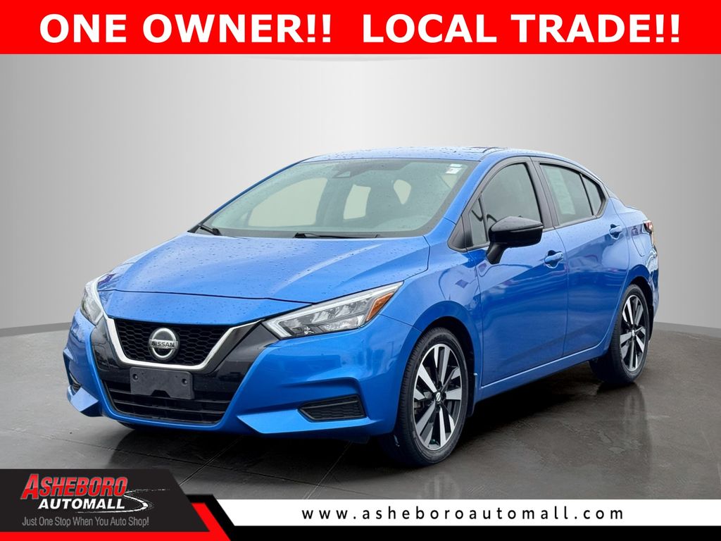 2022 Nissan Versa SR FWD