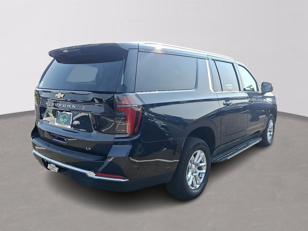 Thumbnail: 2025 Chevrolet Suburban - 6