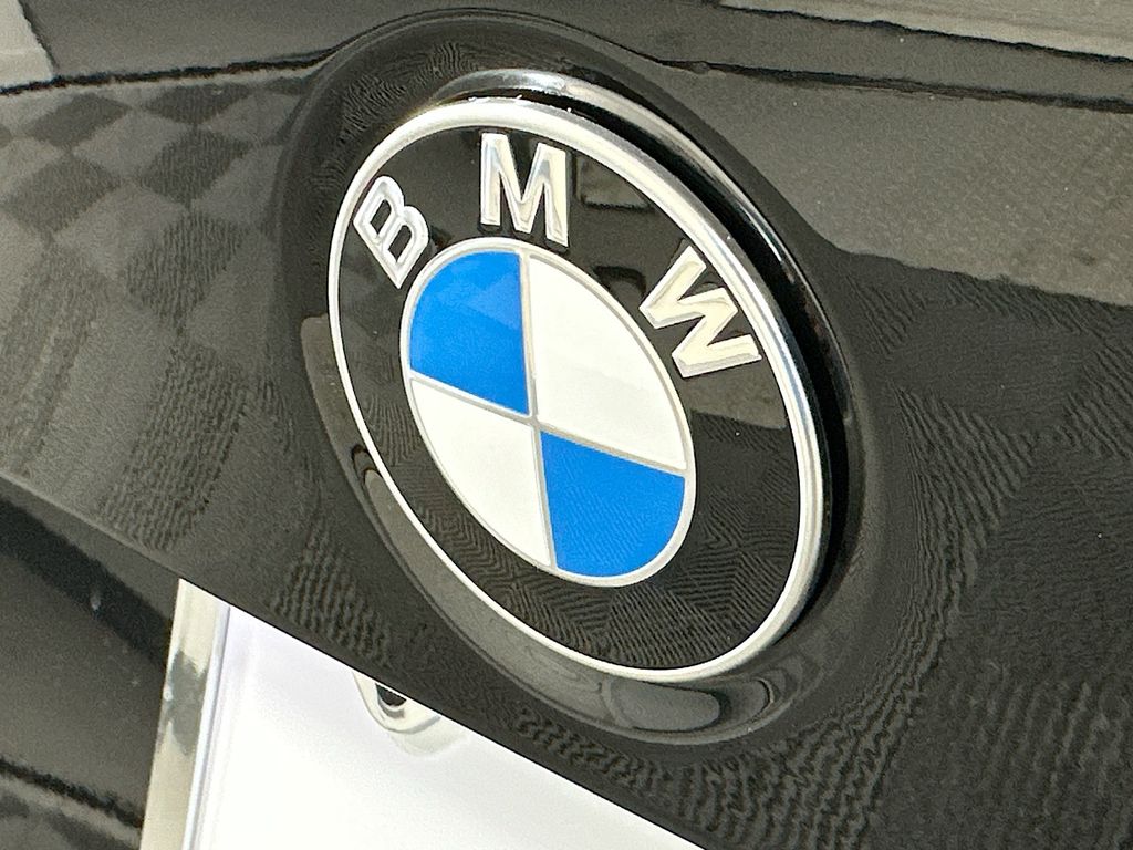 Thumbnail: 2027 BMW M3 - 22