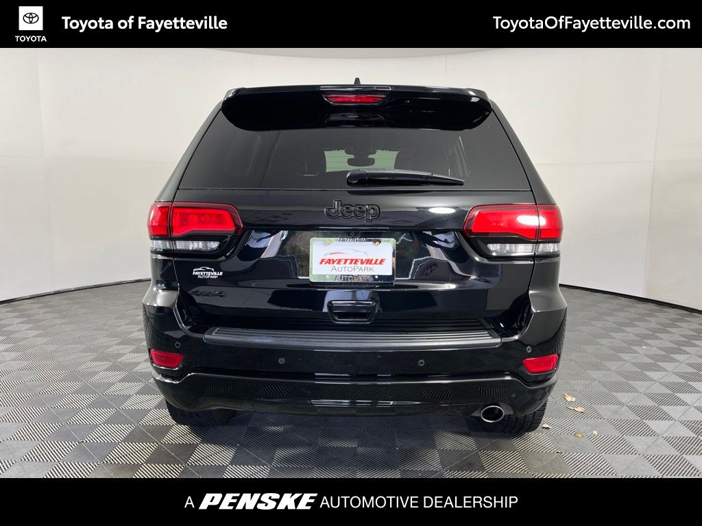 Thumbnail: 2019 Jeep Grand Cherokee - 4