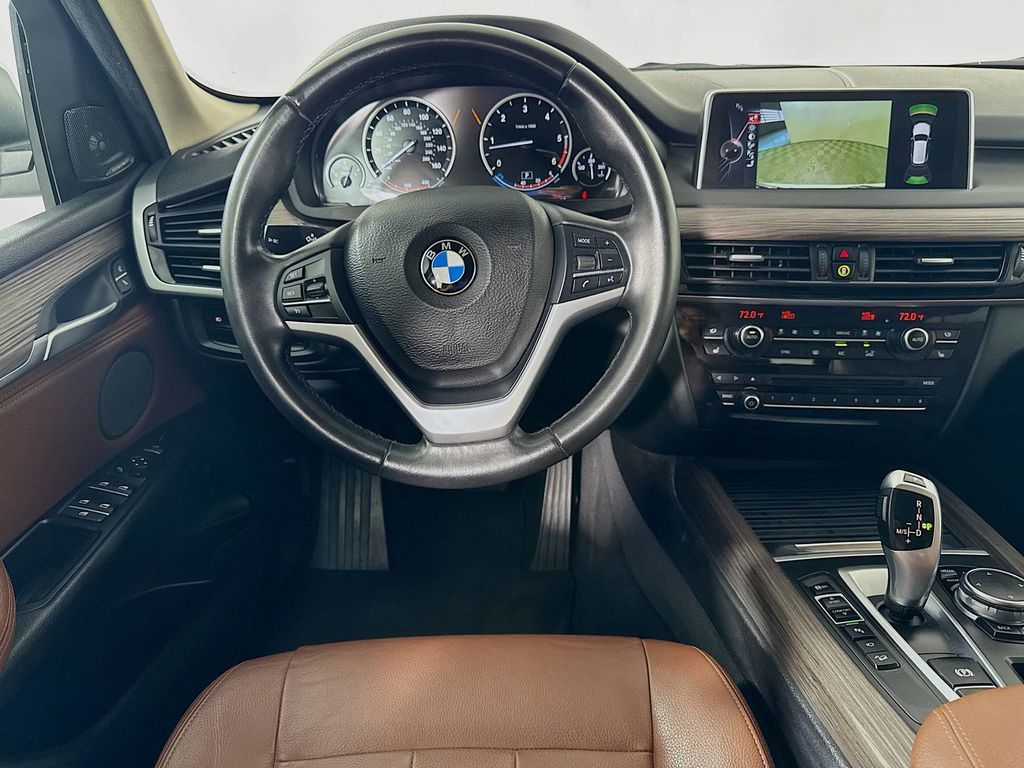 Thumbnail: 2015 BMW X5 - 23