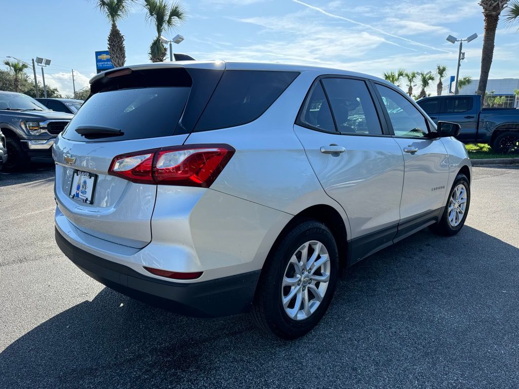 2021 Chevrolet Equinox LS 8