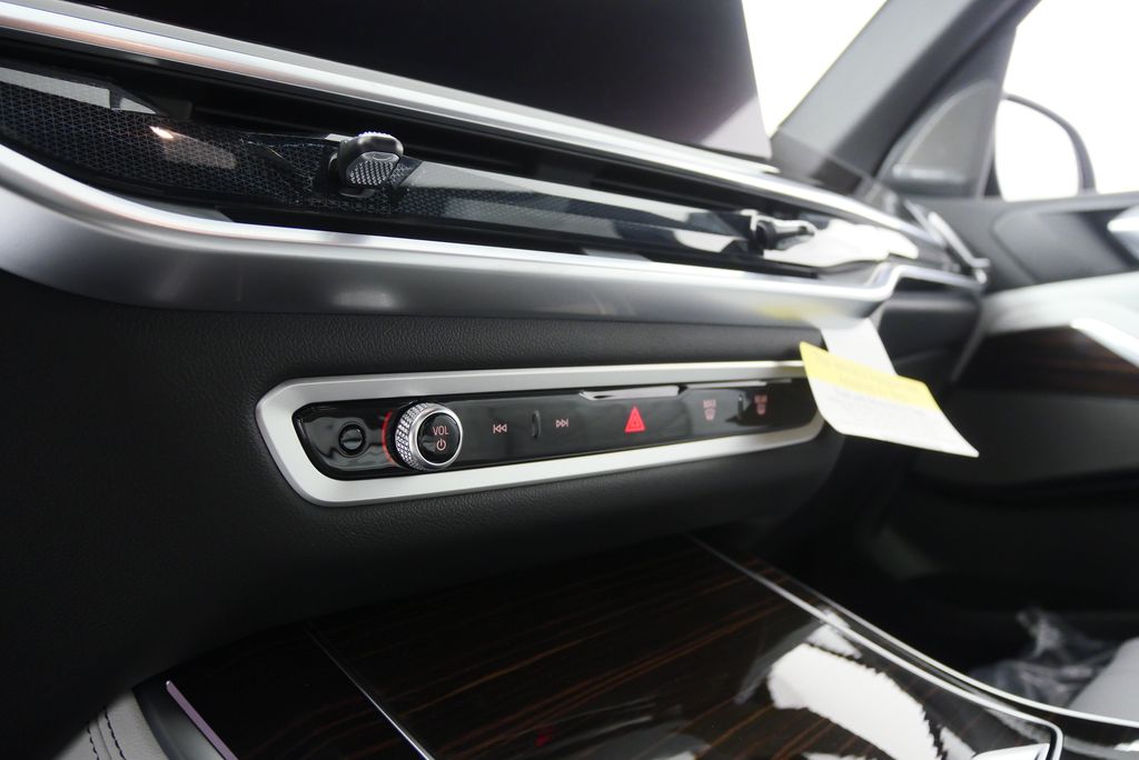 Thumbnail: 2026 BMW X5 - 20