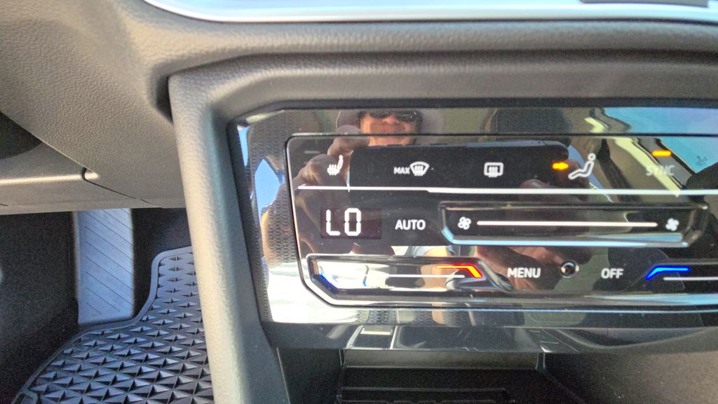 2025 Volkswagen Taos