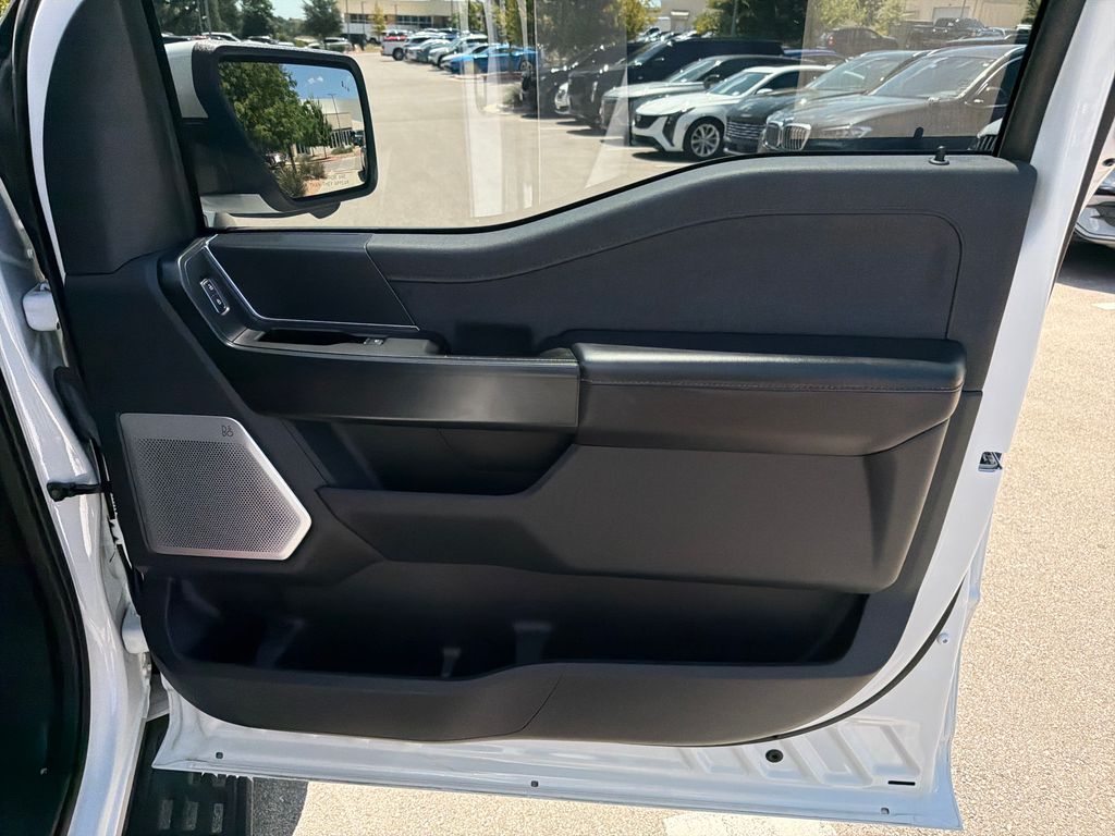 Used 2023 White Ford Raptor image 40