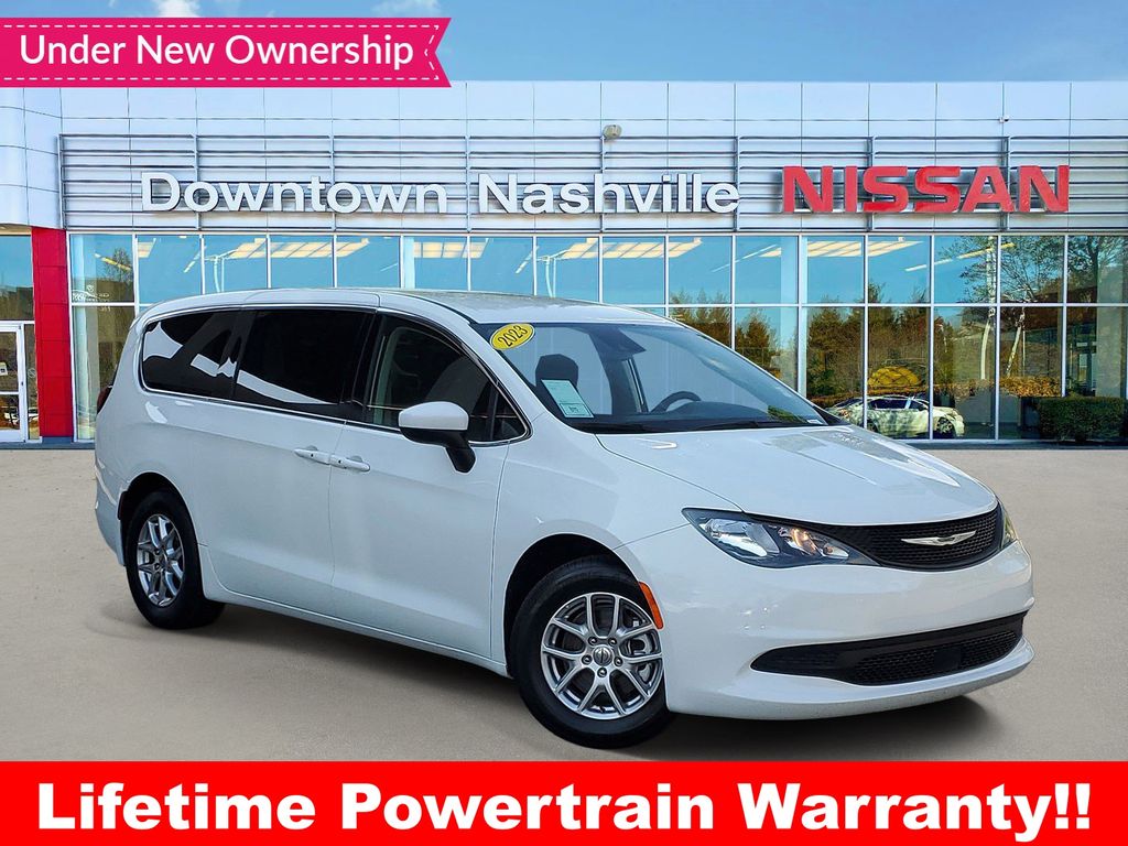 Bright White Clearcoat 2023 Chrysler Voyager Minivan Front-Wheel Drive 9-Speed Automatic