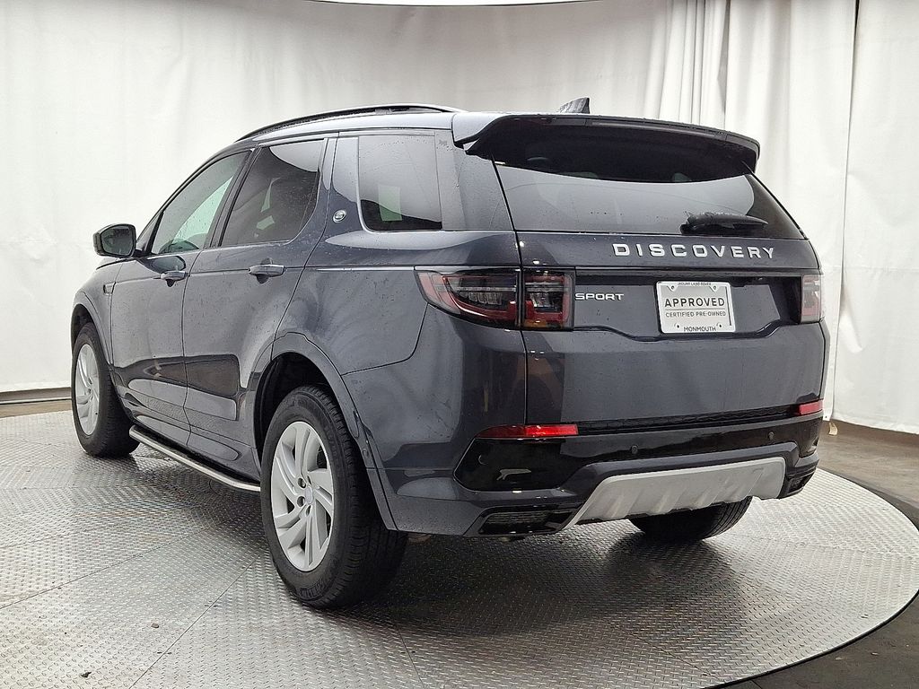 Thumbnail: 2025 Land Rover Discovery Sport - 6