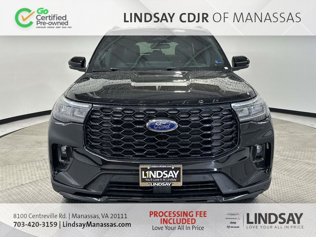 View vehicle photo 2