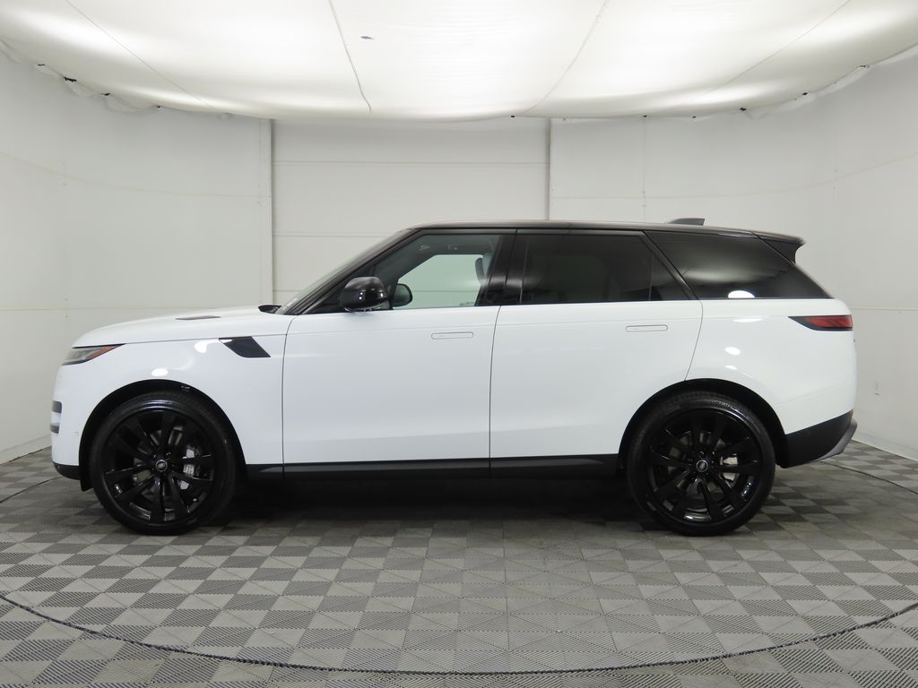 Thumbnail: 2025 Land Rover Range Rover Sport - 8