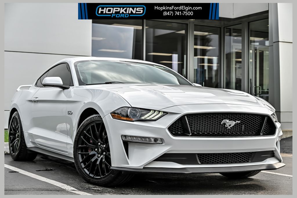 Oxford White 2018 Ford Mustang Coupe Rear-Wheel Drive 6-Speed Manual