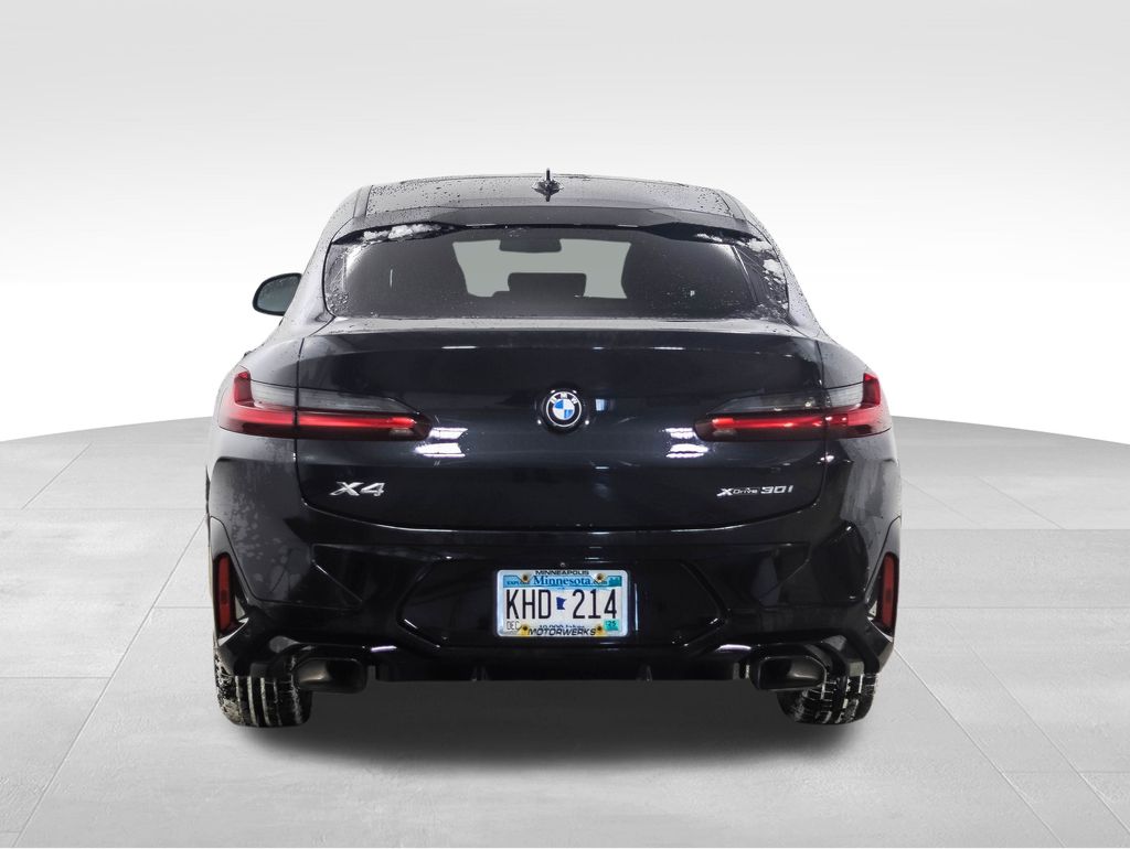 Thumbnail: 2023 BMW X4 - 4