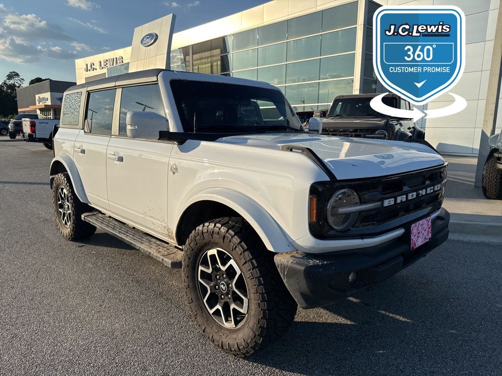 2024 Ford Bronco Outer Banks