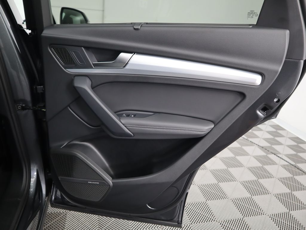 2024 Audi Q5 e Premium 27