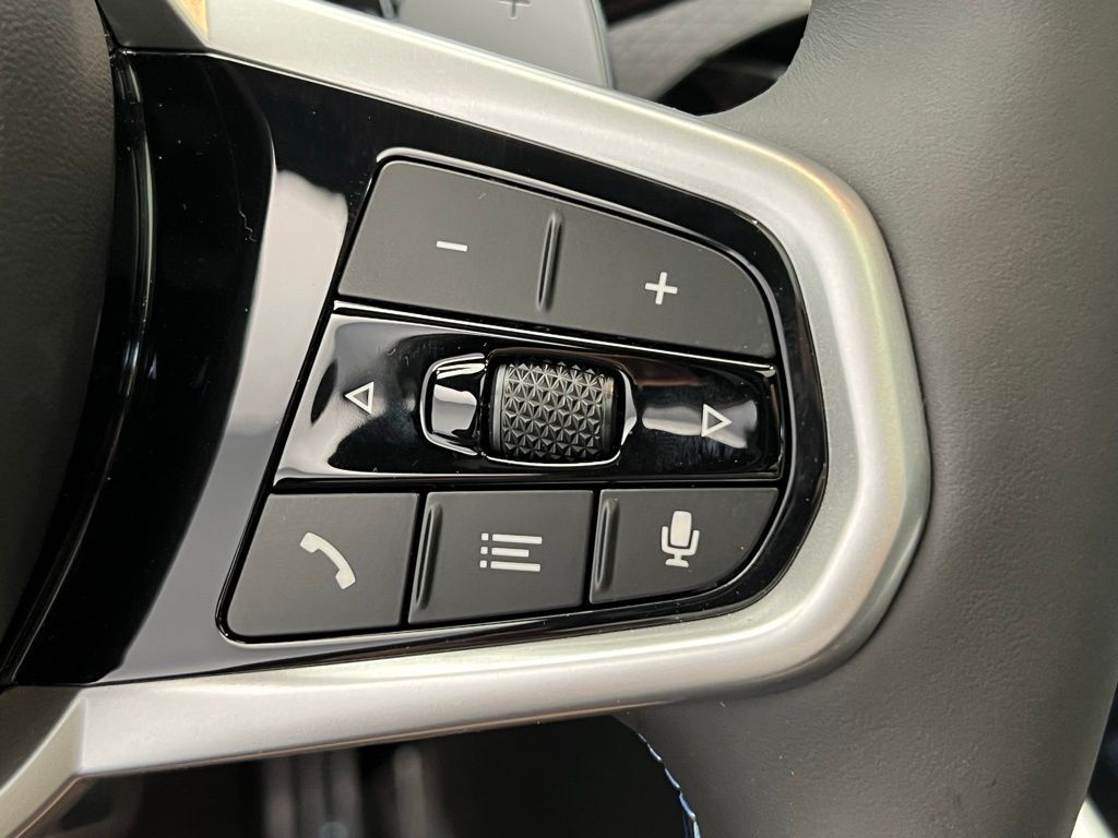 2025 BMW 3 Series M340i 19