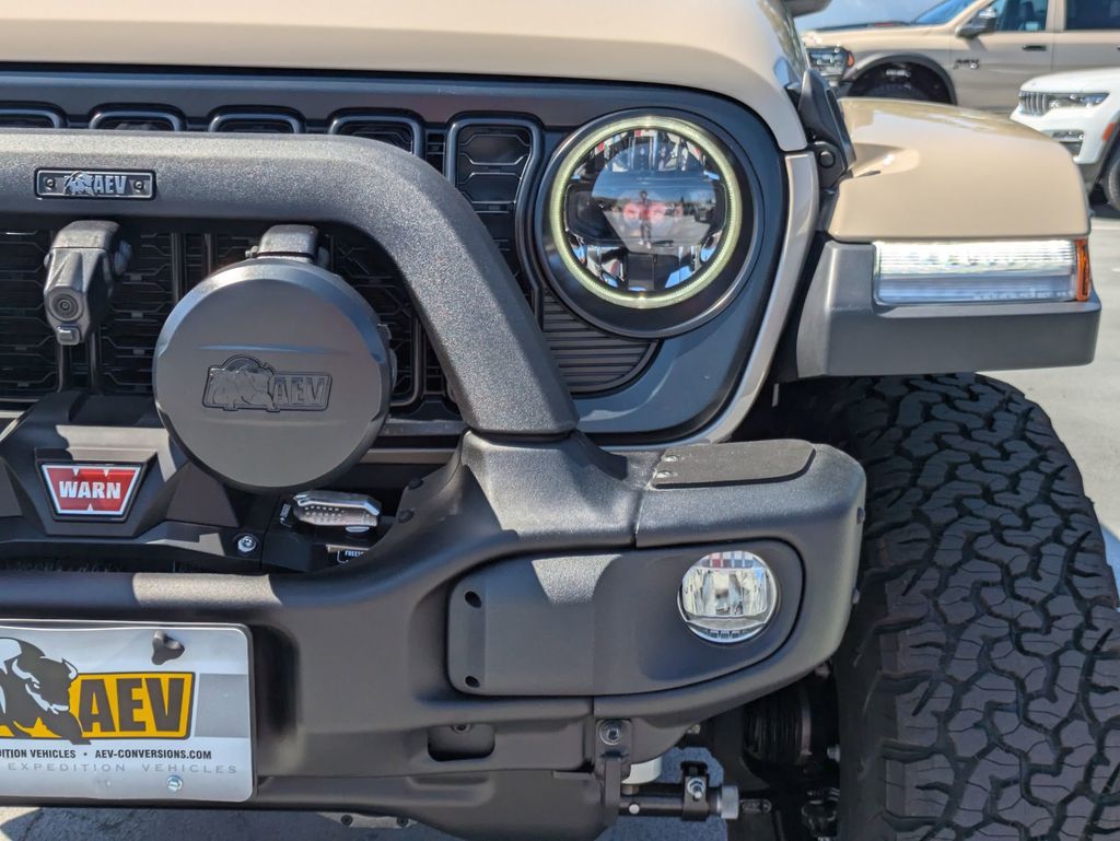 2024 Jeep Wrangler Rubicon 392 5