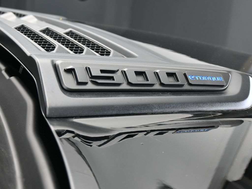 New 2026 Diamond Black Crystal Pearlcoat Ram Limited image 39