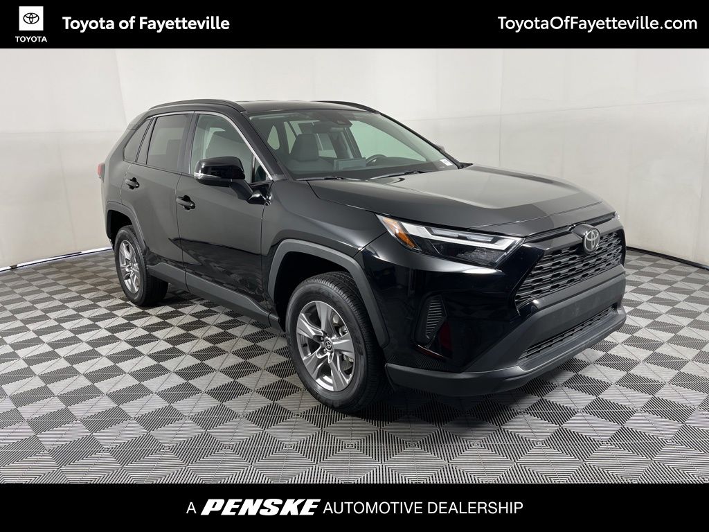 Thumbnail: 2025 Toyota RAV4 - 6