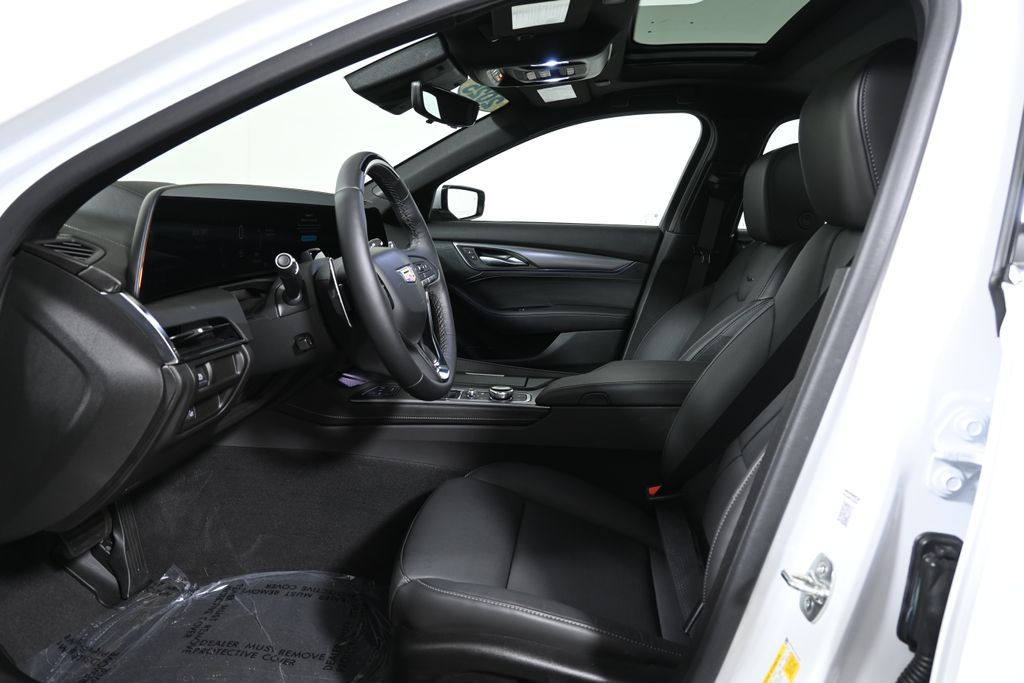 Thumbnail: 2025 Cadillac CT5 - 3