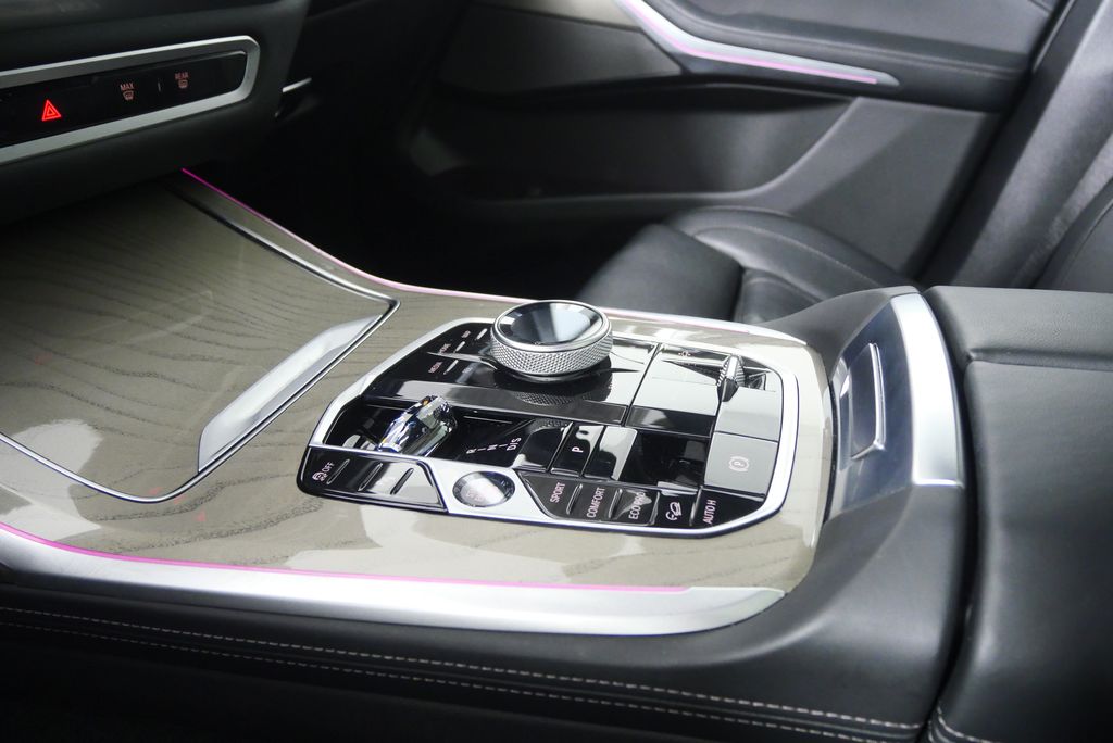 Thumbnail: 2023 BMW X7 - 28