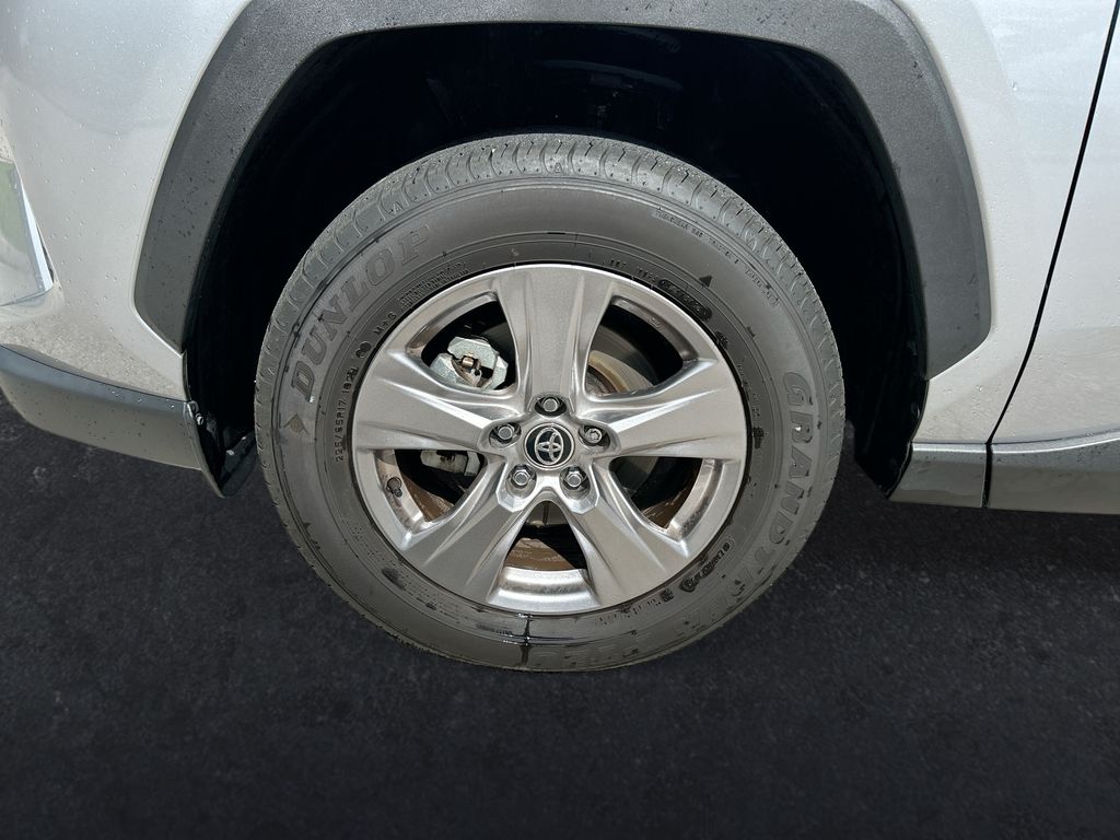 Thumbnail: 2025 Toyota RAV4 - 10