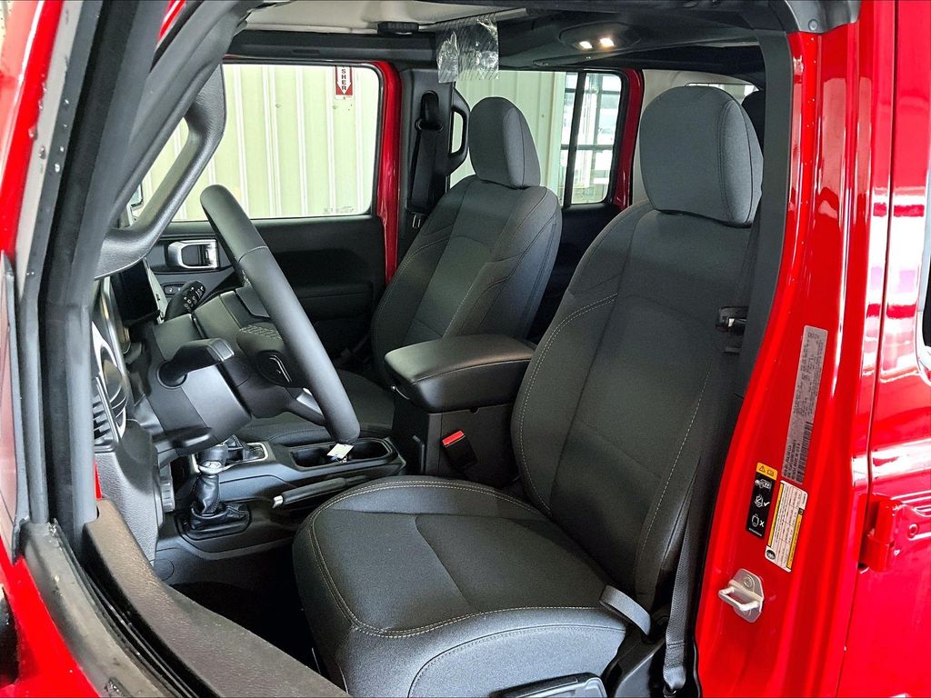 2026 Jeep Wrangler — photo 11