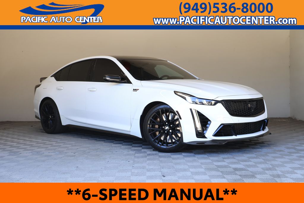 Summit White 2022 Cadillac CT5-V Blackwing Sedan Rear-Wheel Drive 6-Speed Manual