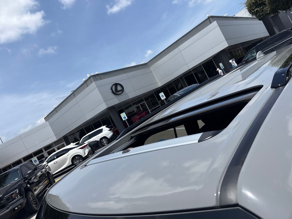 Thumbnail: 2026 Lexus GX - 10