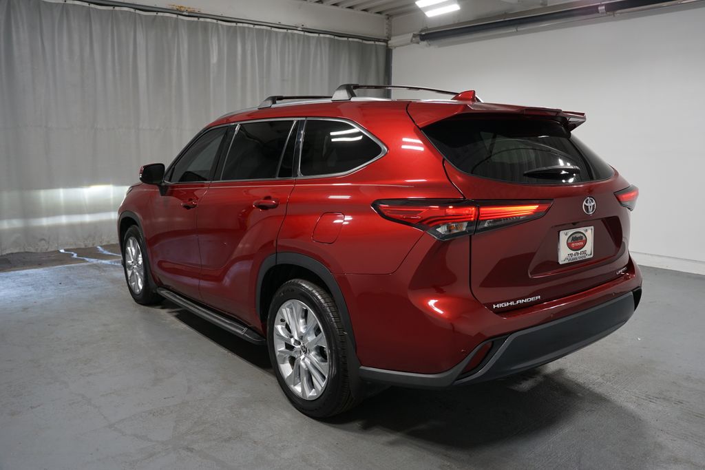 2021 Toyota Highlander Limited 4