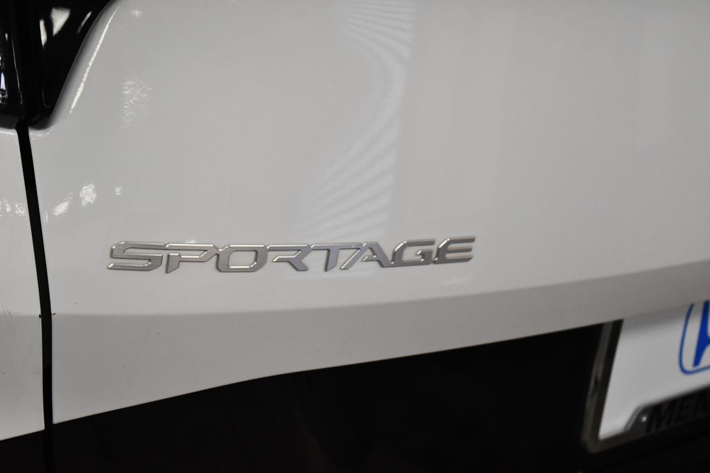 Thumbnail: 2023 Kia Sportage - 7