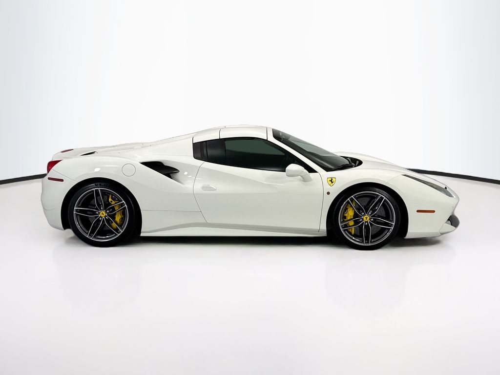 Thumbnail: 2018 Ferrari 488 - 12