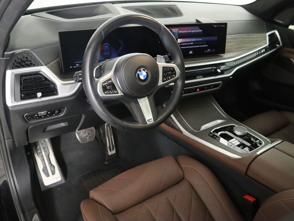 Thumbnail: 2023 BMW X7 - 9