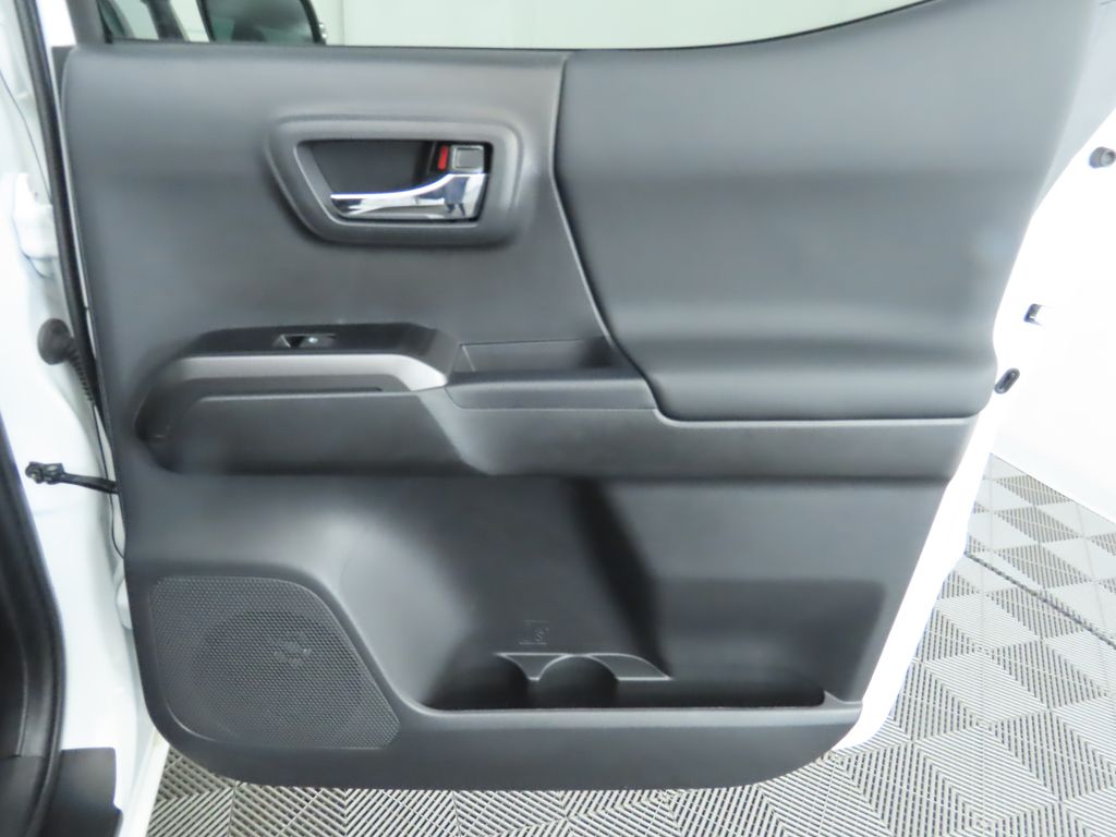 Thumbnail: 2023 Toyota Tacoma - 28