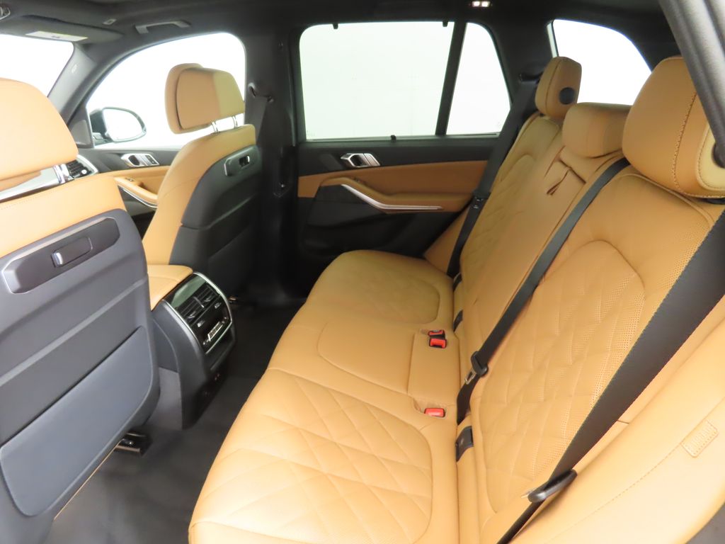 Thumbnail: 2026 BMW X5 - 22