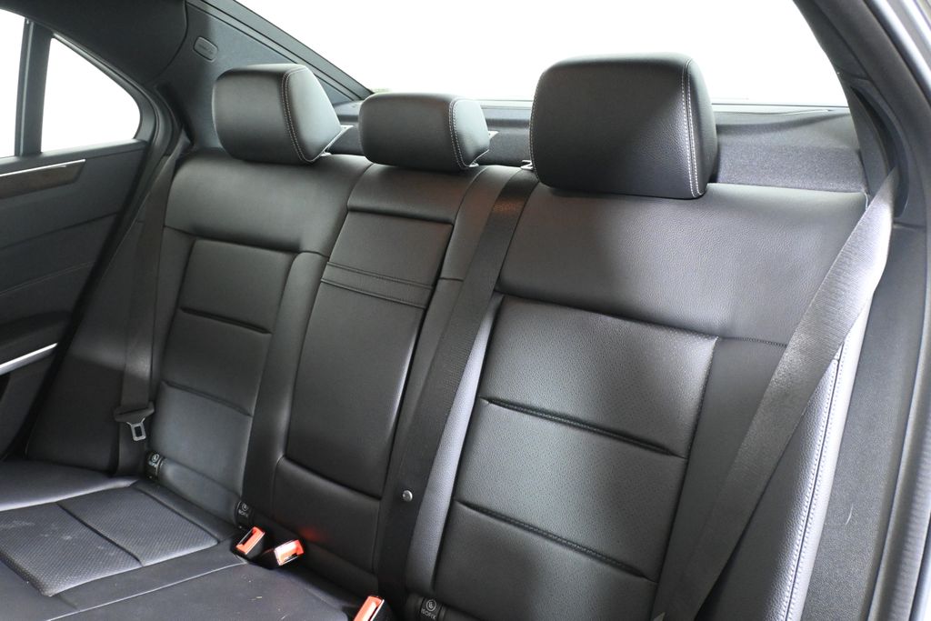 Thumbnail: 2014 Mercedes-Benz E-Class - 4