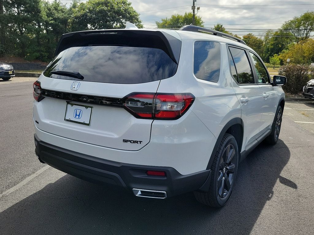 2025 Honda Pilot Sport 4