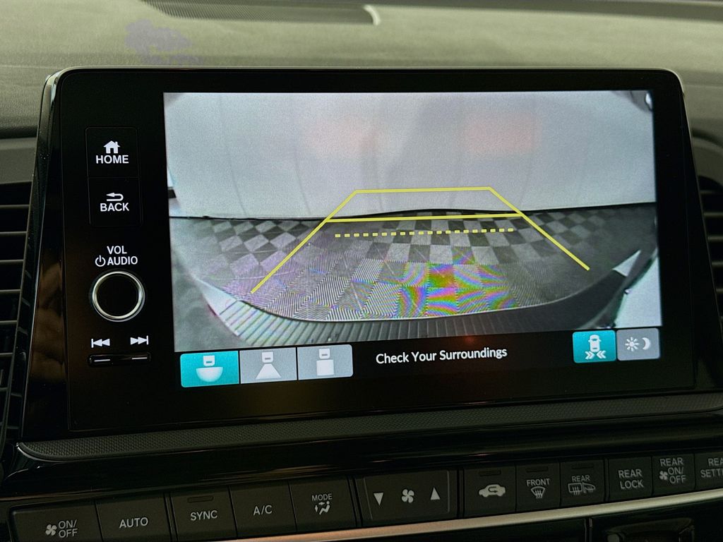 Thumbnail: 2026 Honda Odyssey - 14