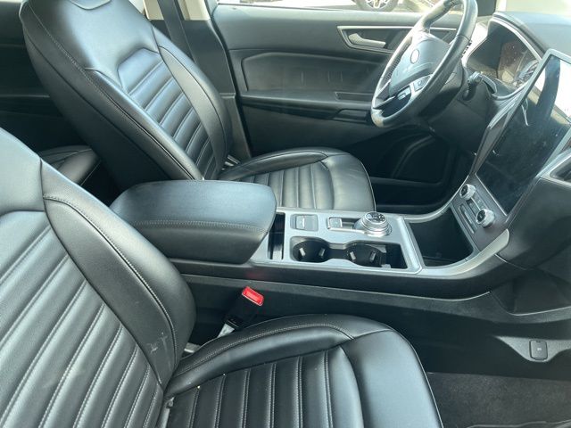 Thumbnail: 2021 Ford Edge - 6