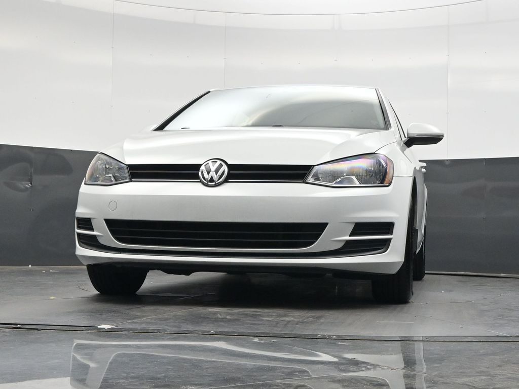 Used 2016 White Volkswagen TSI S 4-Door image 32