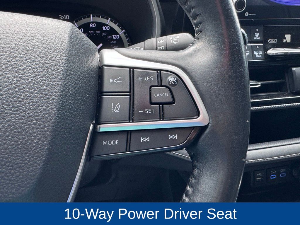 2022 Toyota Highlander XSE