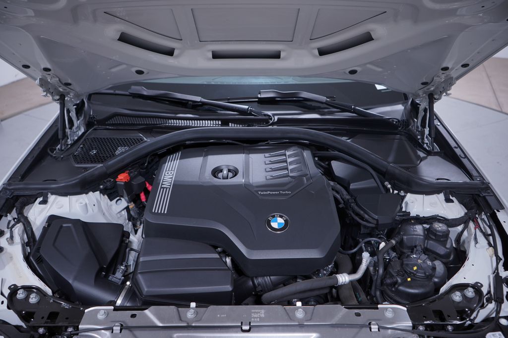 Thumbnail: 2023 BMW 3 Series - 24