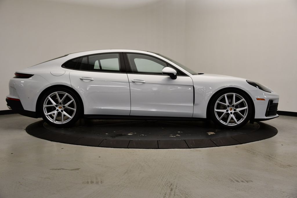 Thumbnail: 2024 Porsche Panamera - 8
