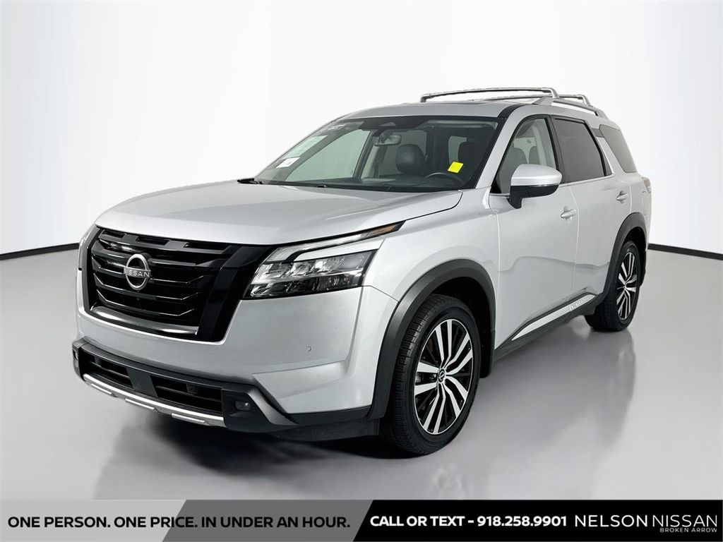 2023 Nissan Pathfinder Platinum 4WD    