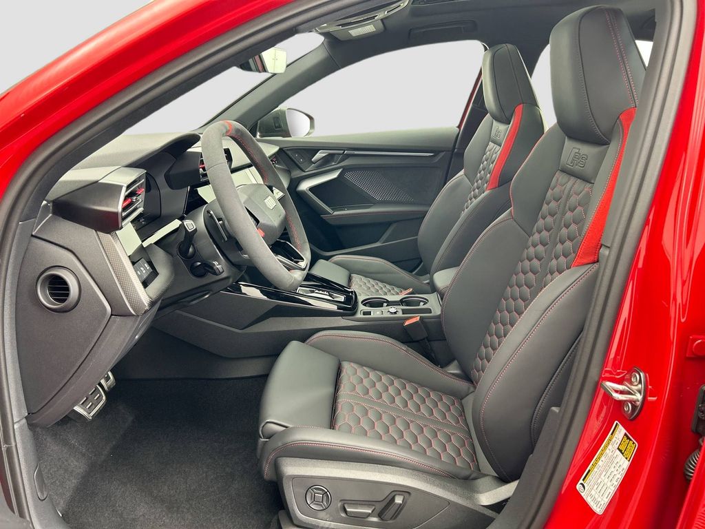 Thumbnail: 2025 Audi RS 3 - 19