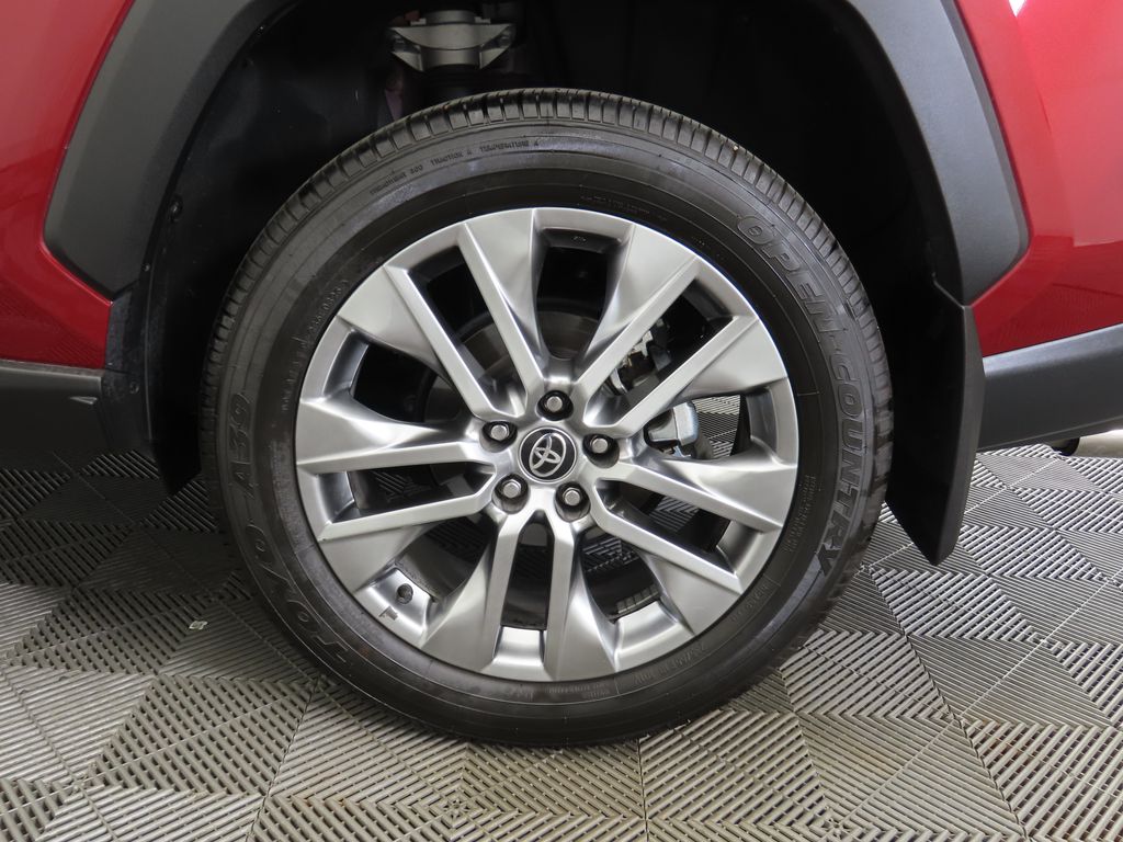 Thumbnail: 2025 Toyota RAV4 - 29