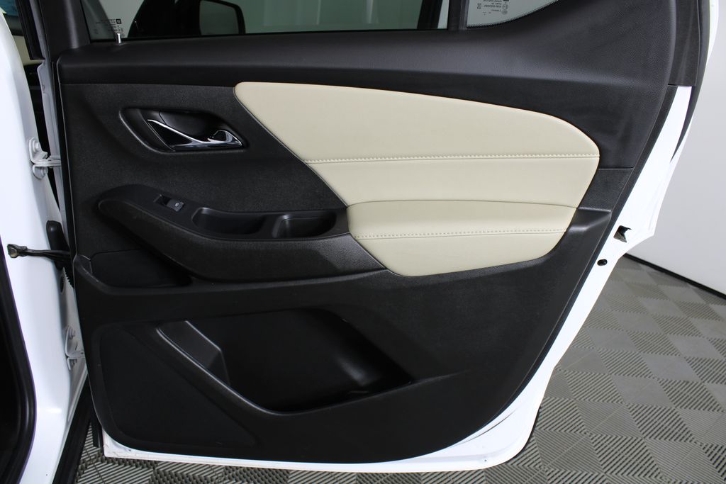 Used 2022 Chevrolet Traverse for sale in 