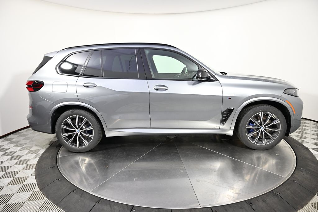 2025 BMW X5 M60i 6