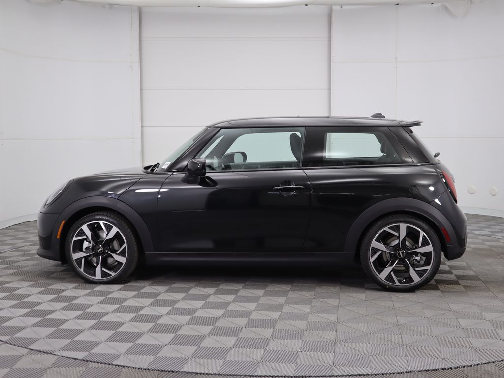 2025 MINI Cooper S 8